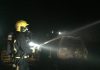 Salen ardiendo dos vehículos en una nave del polígono Quiebracántaros