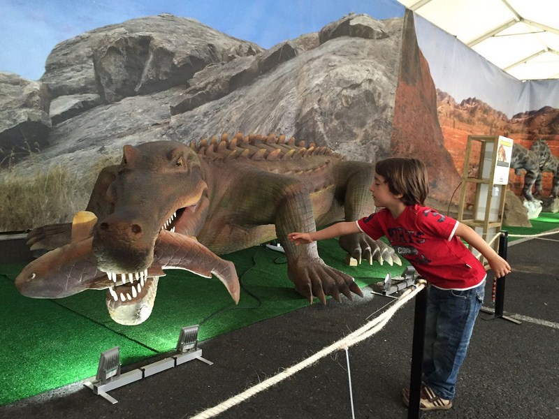 Dinosaurs Tour abre sus puertas en IFEJA el próximo 28 de abril y  permanecerá abierta hasta el 6 de mayo - OndaBailen