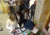 Escolares de la provincia se adentran esta semana en el legado literario y social de Miguel Hernández y Josefina Manresa