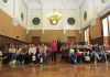 Unos 150 jóvenes visitan el Palacio Provincial con motivo de los 40 años de ayuntamientos y diputaciones democráticos