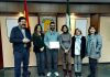 La delegada de Educación reconoce la excelencia de Javier Jiménez, Premio Extraordinario de Artes Plásticas y Diseño
