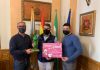 Entrega del premio a «el Grinch» Juan Criado