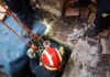Los Bomberos de Linares recatan un gato en un pozo de 11 metros