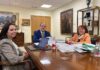 El Rector de la Universidad de Jaén recibe a la escritora Fanny Rubio, con la que aborda proyectos para desarrollar conjuntamente en Linares