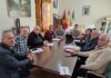 Domínguez se reúne con alcaldes para impulsar proyectos de las Nuevas Poblaciones, coincidiendo con el 300 aniversario del nacimiento de Pablo de Olavide