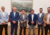 El presidente de Diputación recibe a responsables del AOVE Picualia, galardonado con el Premio Alimentos de España 2025