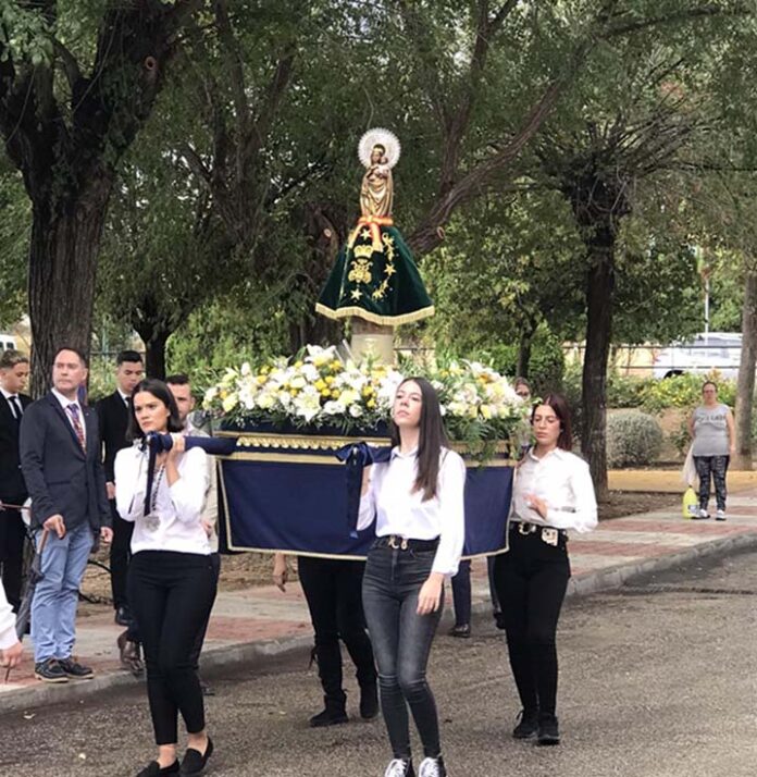BARRIO EL PILAR PROCESION