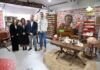 El Mercado de Abastos de Linares se viste de Navidad para atraer visitantes en estas fechas tan señaladas