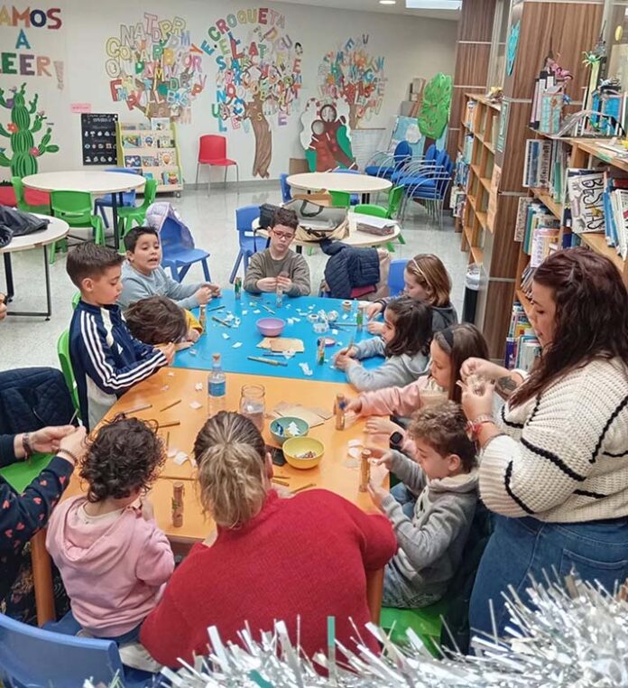 Taller de reyes magos bailen