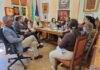 El alcalde de Bailén recibe a un grupo de mujeres gitanas impulsoras de la futura asociación Chachipé Calí