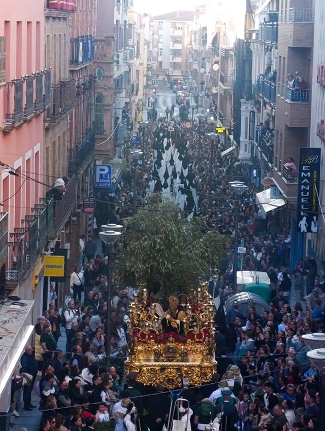 Semana Santa en Linares Lunes Santo Oración