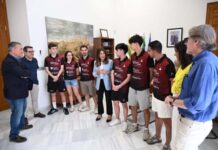 La alcaldesa recibe y felicita al Tecnigen Linares por su ascenso a Superdivisión de Tenis de Mesa