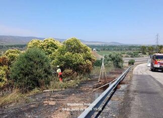 Los Bomberos de Andújar sofocan un incendio en la autovía A-4