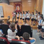 Alumnos del Colegio Sagrado Corazón presentan al alcalde su proyecto ‘Bailén sobre ruedas. Patinetes con normas’