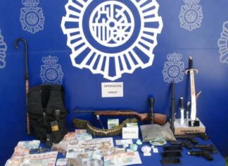 Tres detenidos al desmantelar un punto de venta de droga en Úbeda