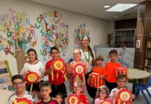 La Biblioteca Baécula anima a la selección con el taller infantil ‘¡Vamos España!’