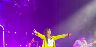Vanesa Martín llenó de magia y de polvo de mariposas una noche de emociones a su paso por Jaén