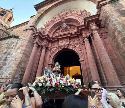 Eucaristía de acción de gracias por la estancia de la Virgen de la Cabeza Peregrina en la Vicaría IV y final de la misión mariana