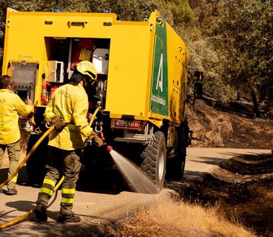 El Plan Infoca baja a preemergencia y regresan todos los desalojados en el incendio de Santa Elena