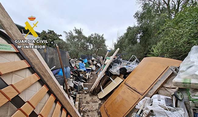 La Guardia Civil investiga a seis personas por la explotación de un vertedero ilegal en La Carolina