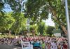 La magia de Peneque llenó de ilusión la Plaza Blas Infante