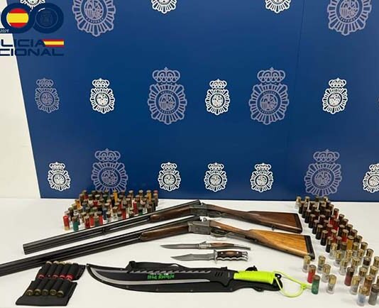Detenido dos varones de Andújar de 20 y 51 años acusados de disparar contra la fachada de una vivienda en Jaén